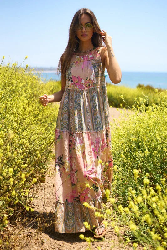 Lisa Dress Size Medium in stock **FINAL SALE