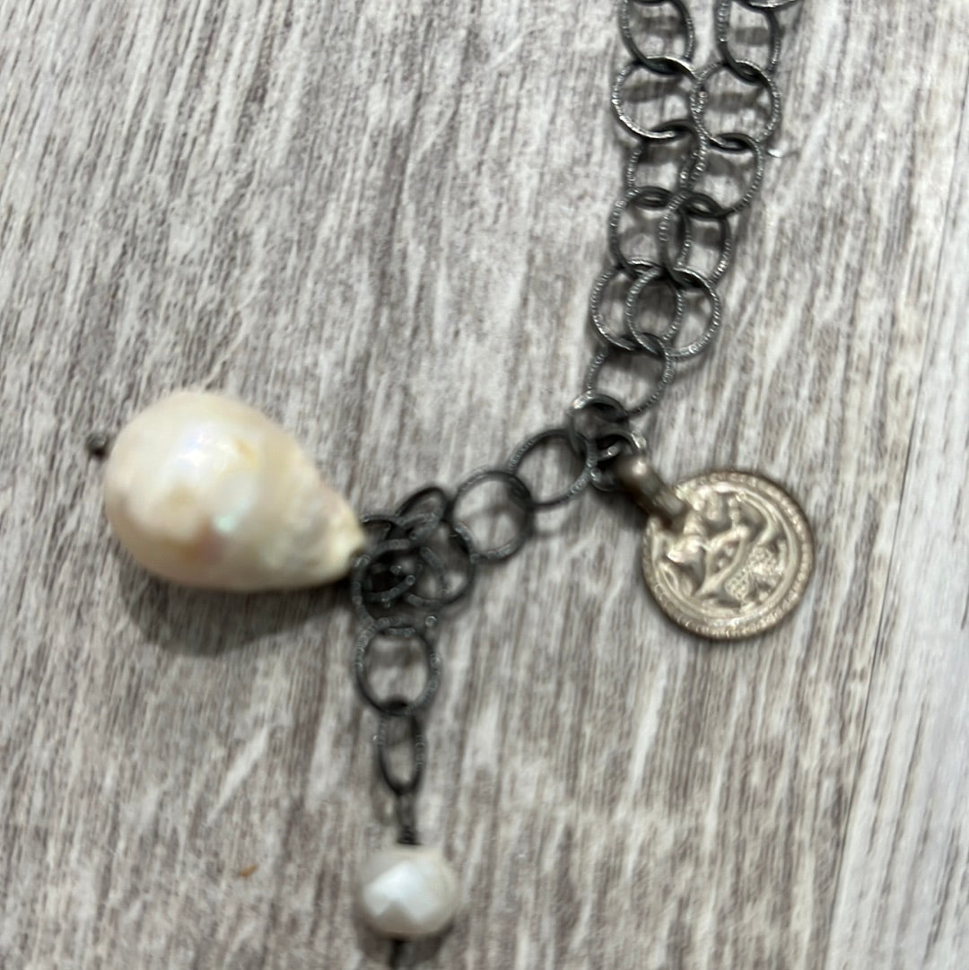 Weekender necklace