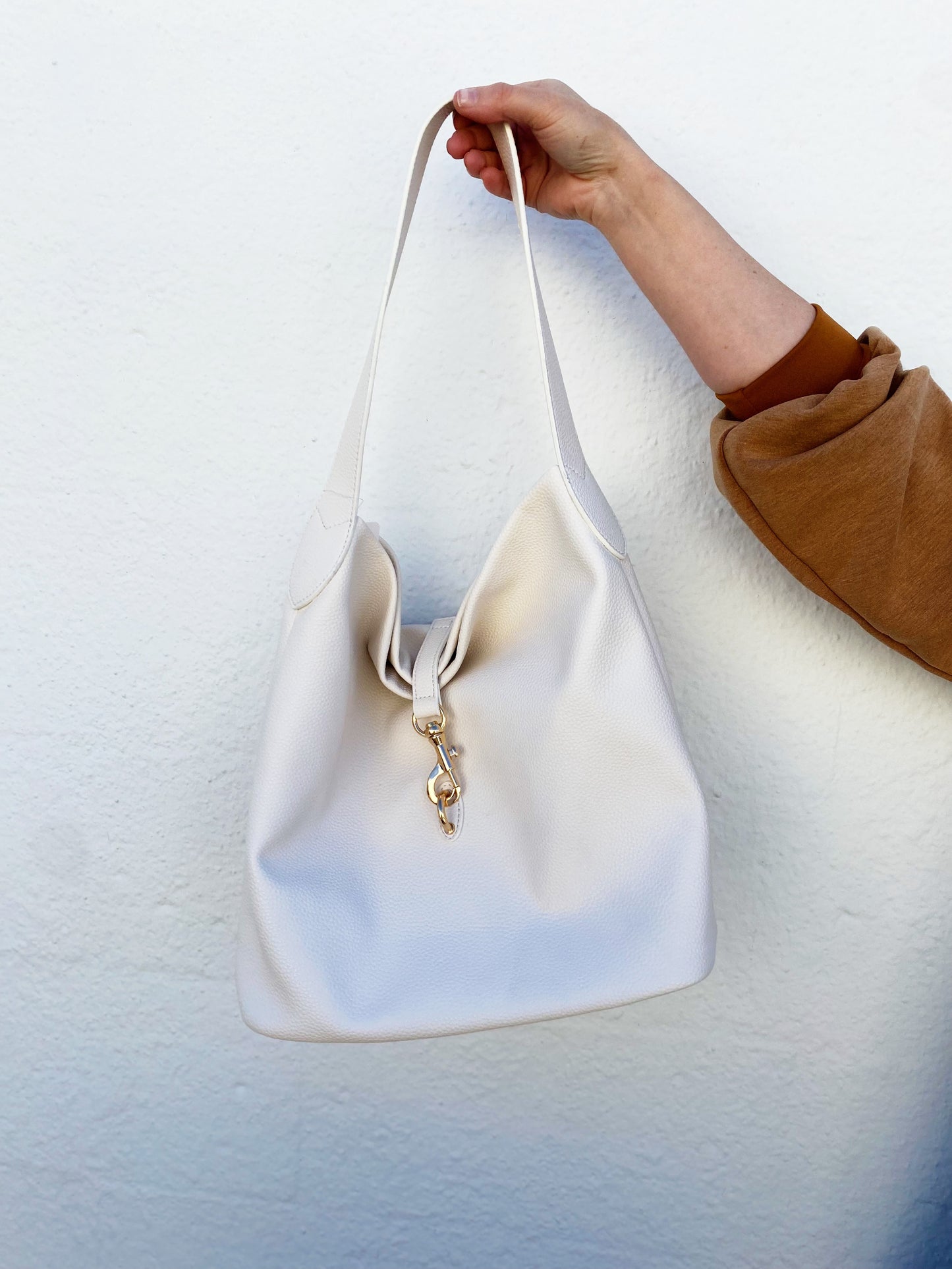 Sandy Shoulder Bag Multiple Colors