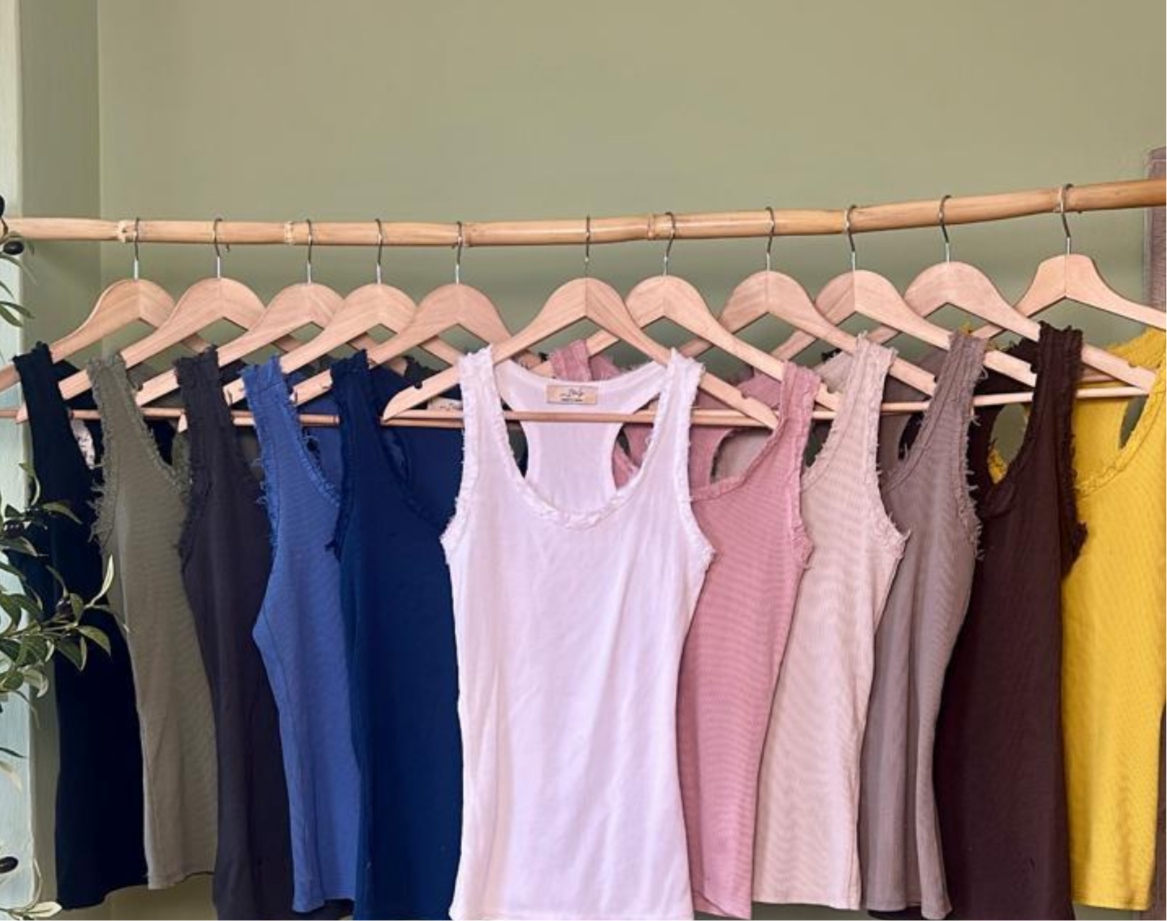 Betty Basic in pink