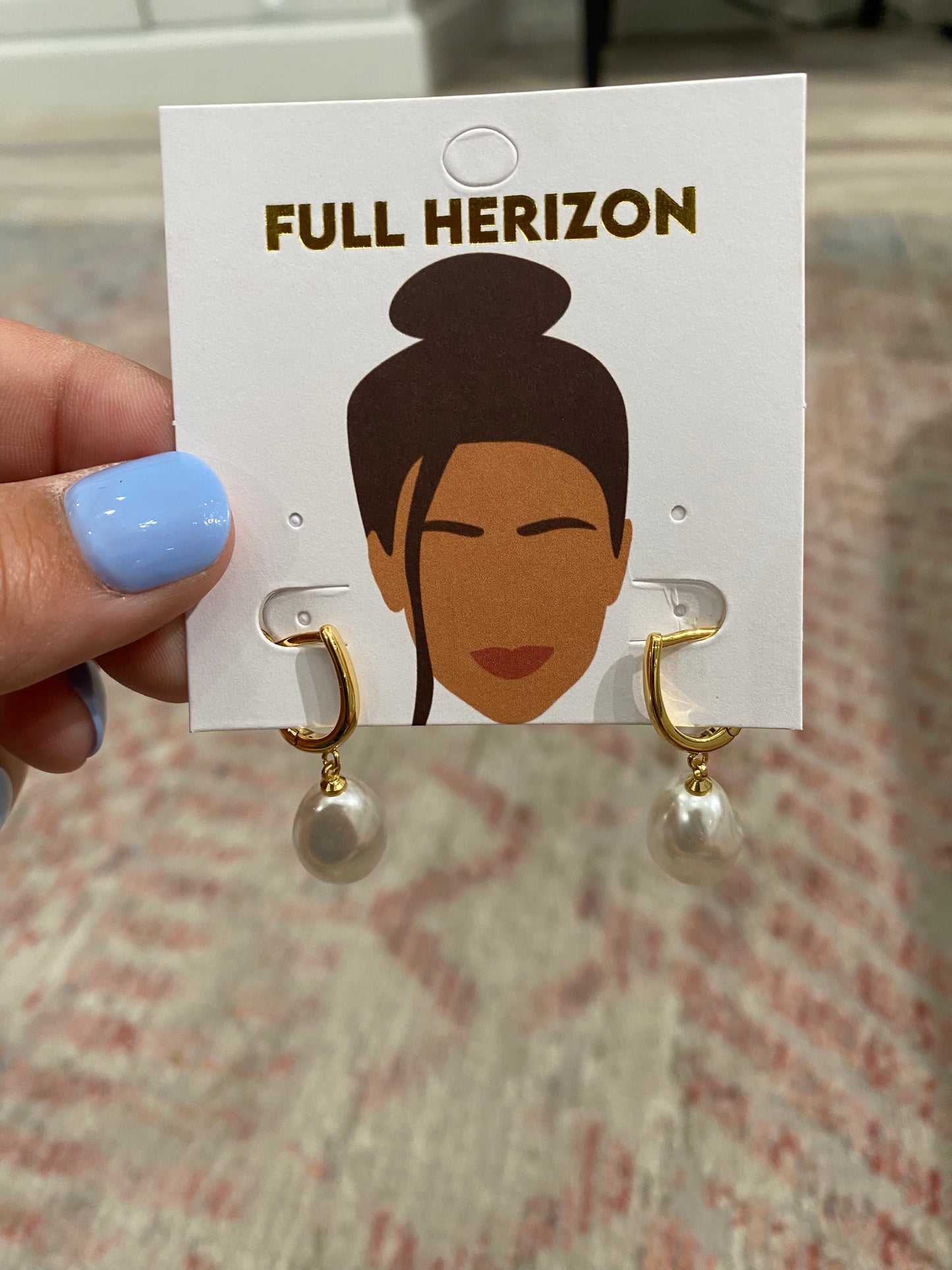 Gracious Pearl Drop Earrings