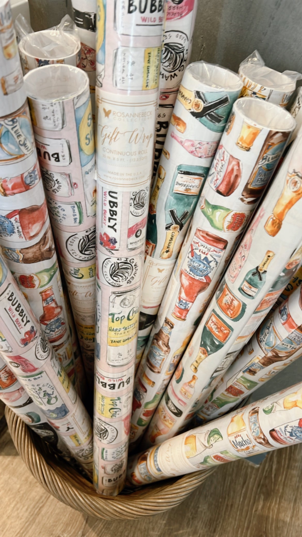 Wrapping paper champagne