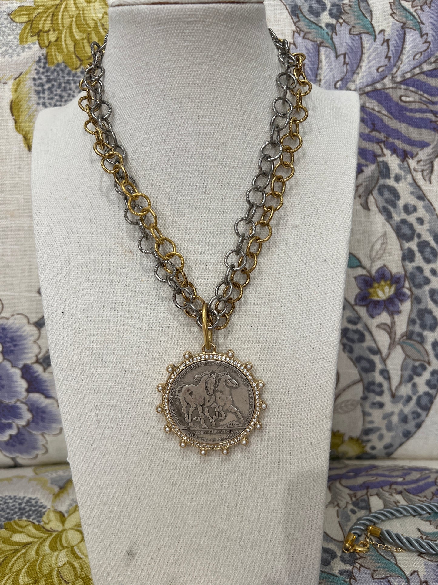 Giddy Up Necklace