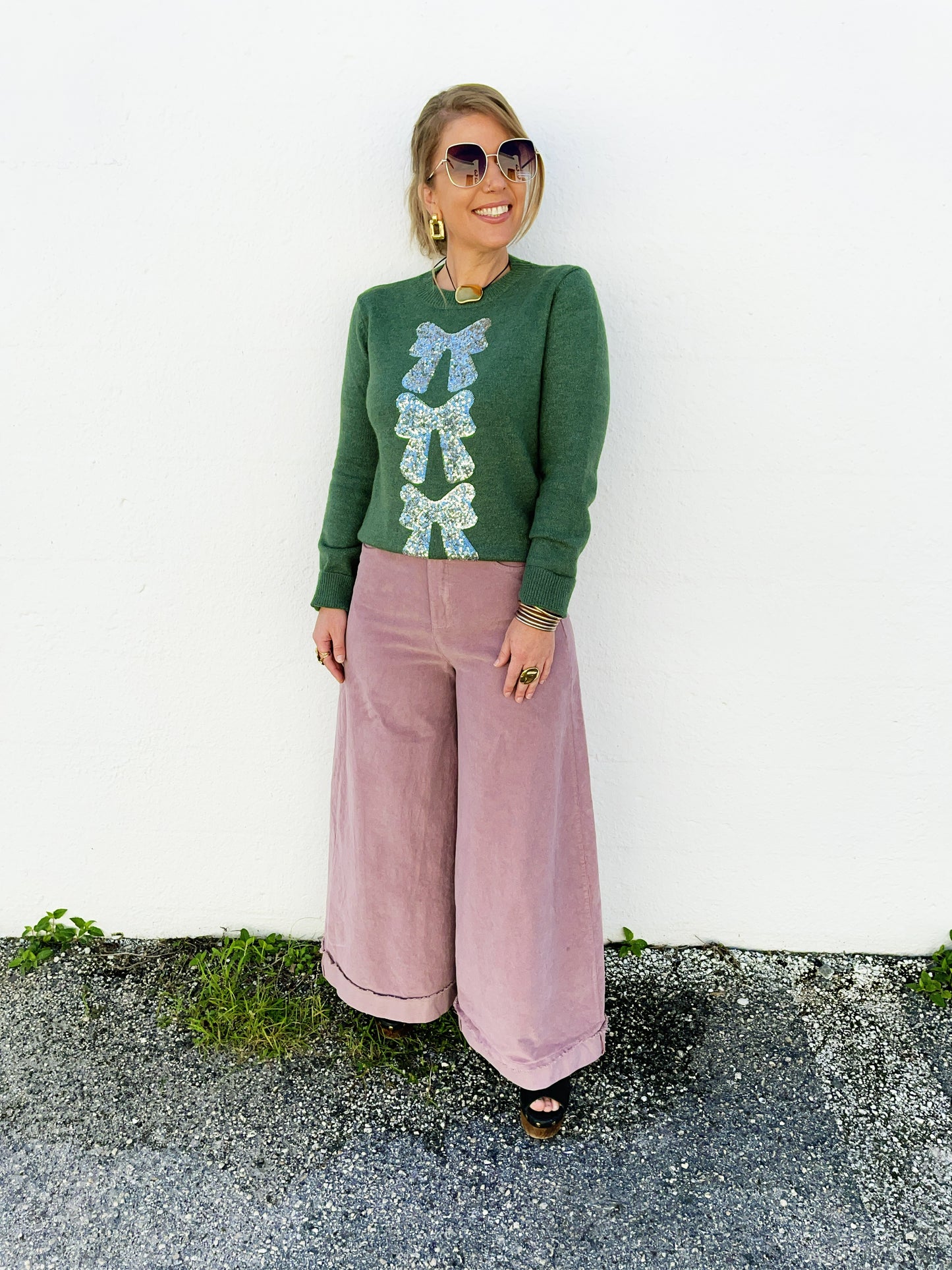Sequins Bow Ribbon Embellished Christmas Sweater