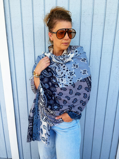 Lottie Scarf 3