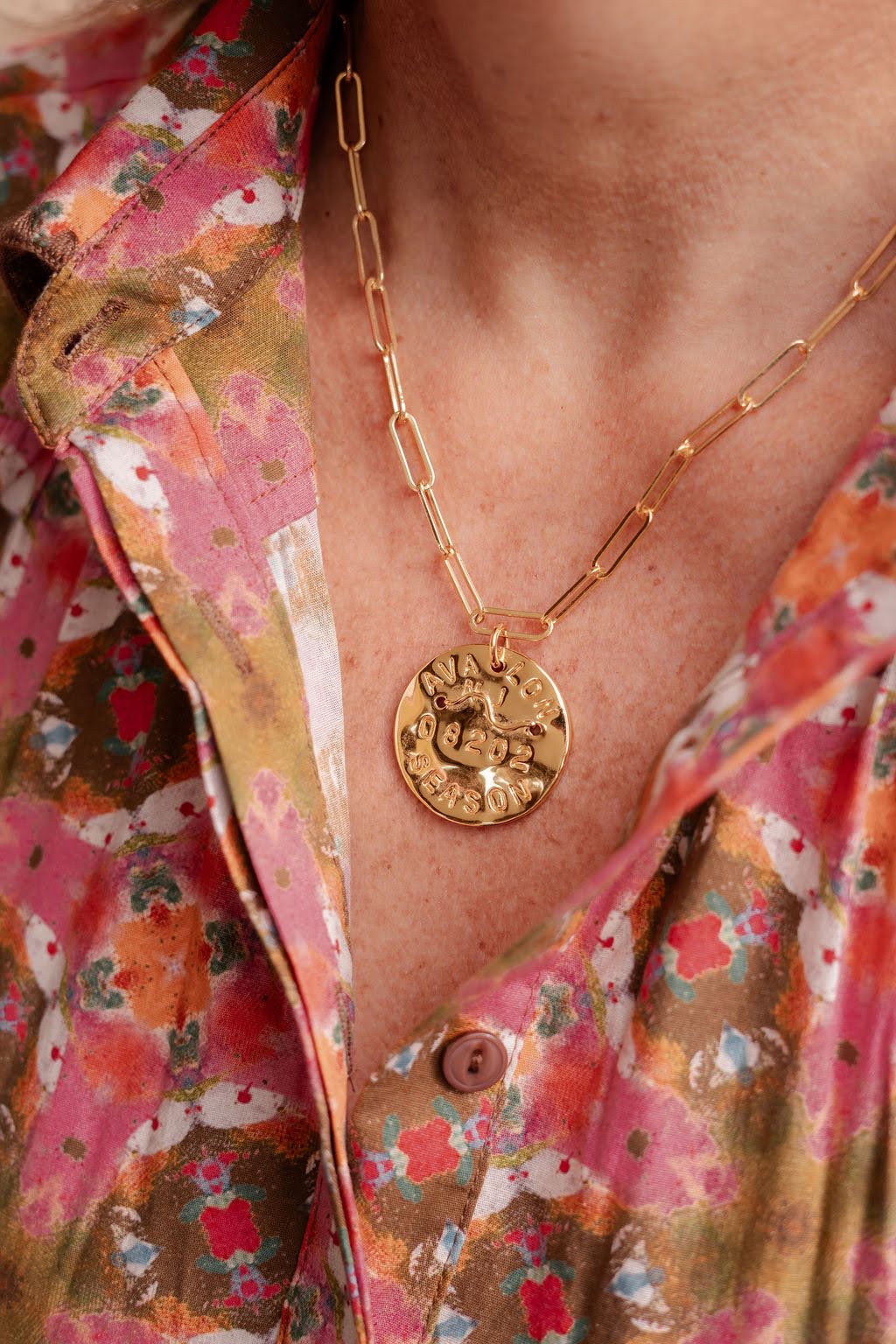 Beach Tag Charm Necklace – 18k Gold Plated