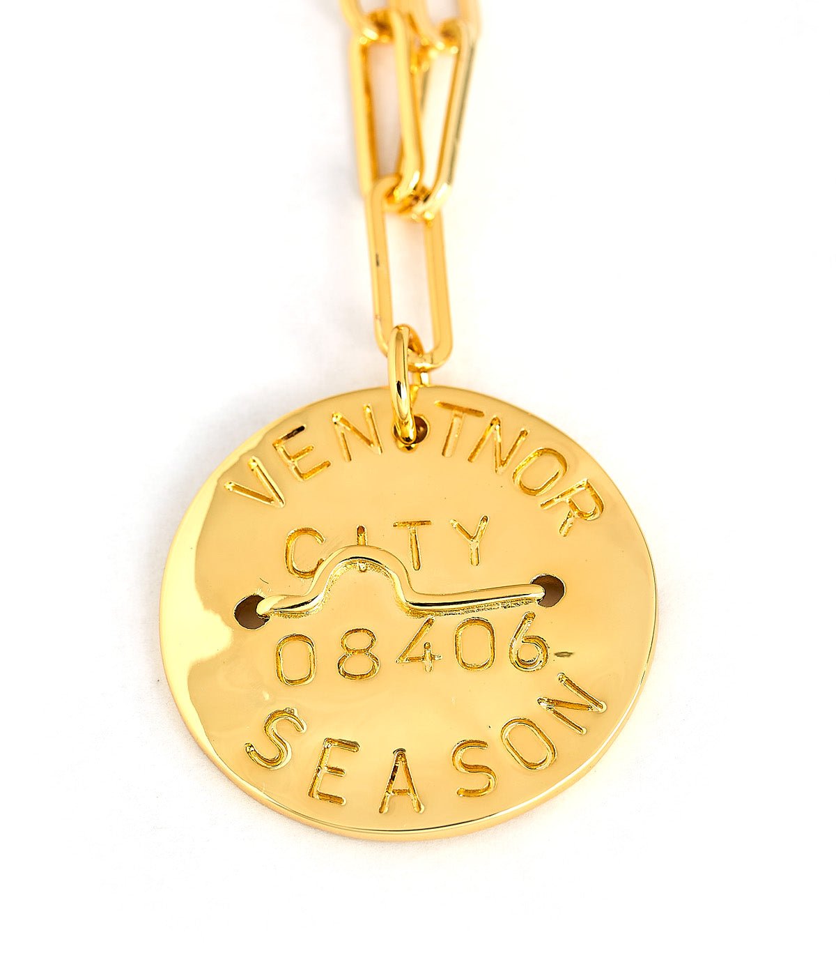 Beach Tag Charm Necklace – 18k Gold Plated