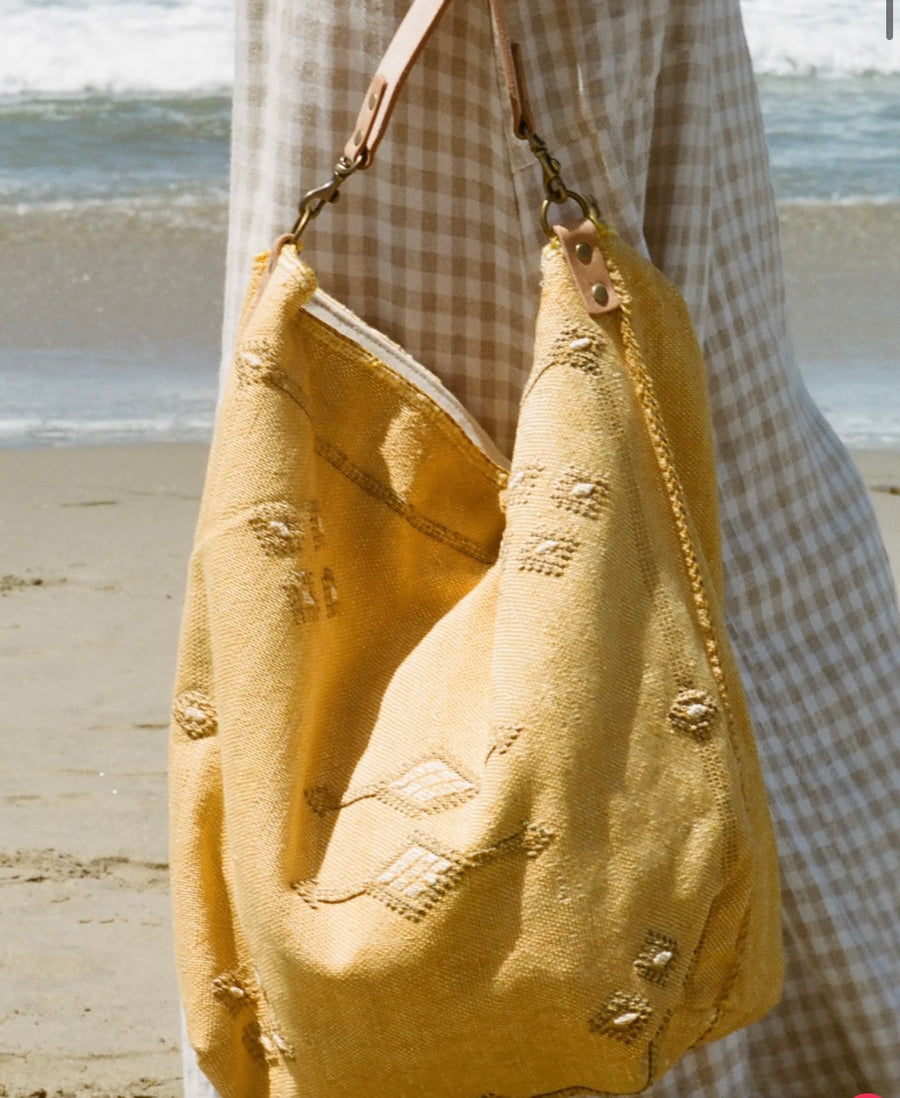 Mira Tote bag