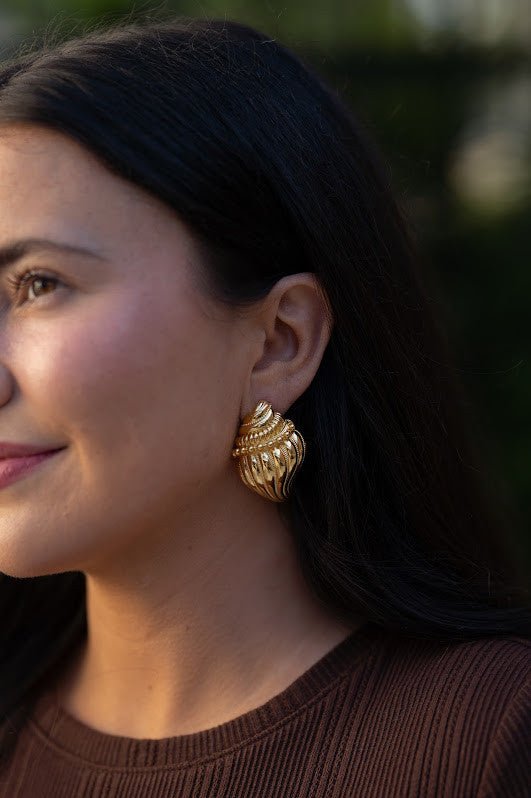 James Conch Shell Earring - 18k Plated Gold - Belle of the Ball Collection