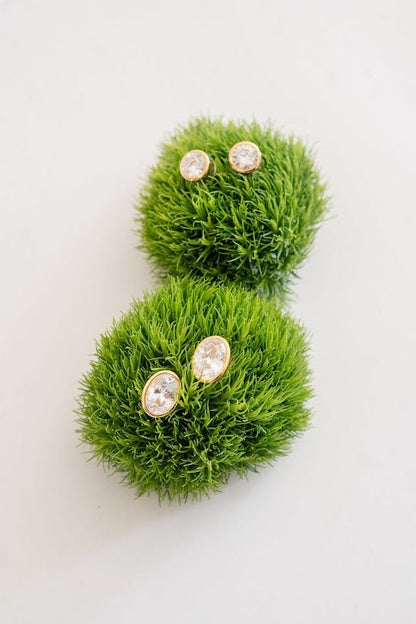 Large Bezel Oval Stud - 18k Gold Plated