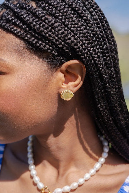 Large Meeghan - Gold Shell Stud - 18k Gold Plated - Meeghan Mullin x Lisi Lerch Collection