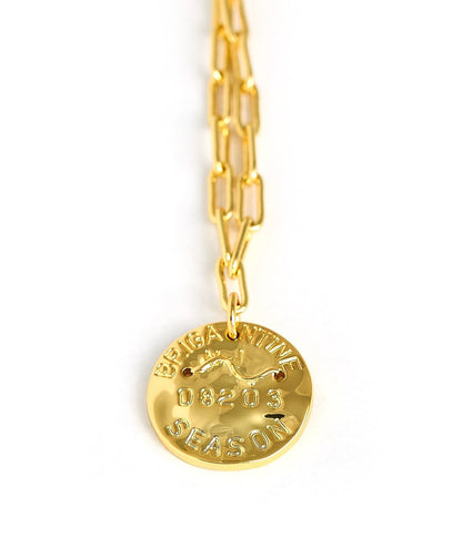 Mini Beach Tag Charm Necklace – 18k Gold Plated