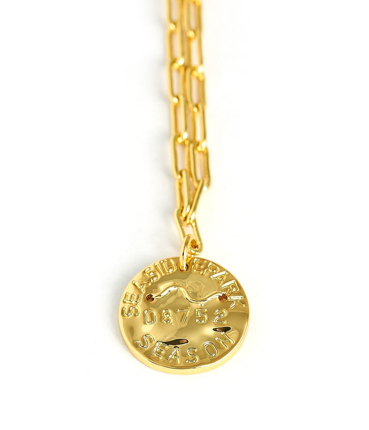 Mini Beach Tag Charm Necklace – 18k Gold Plated