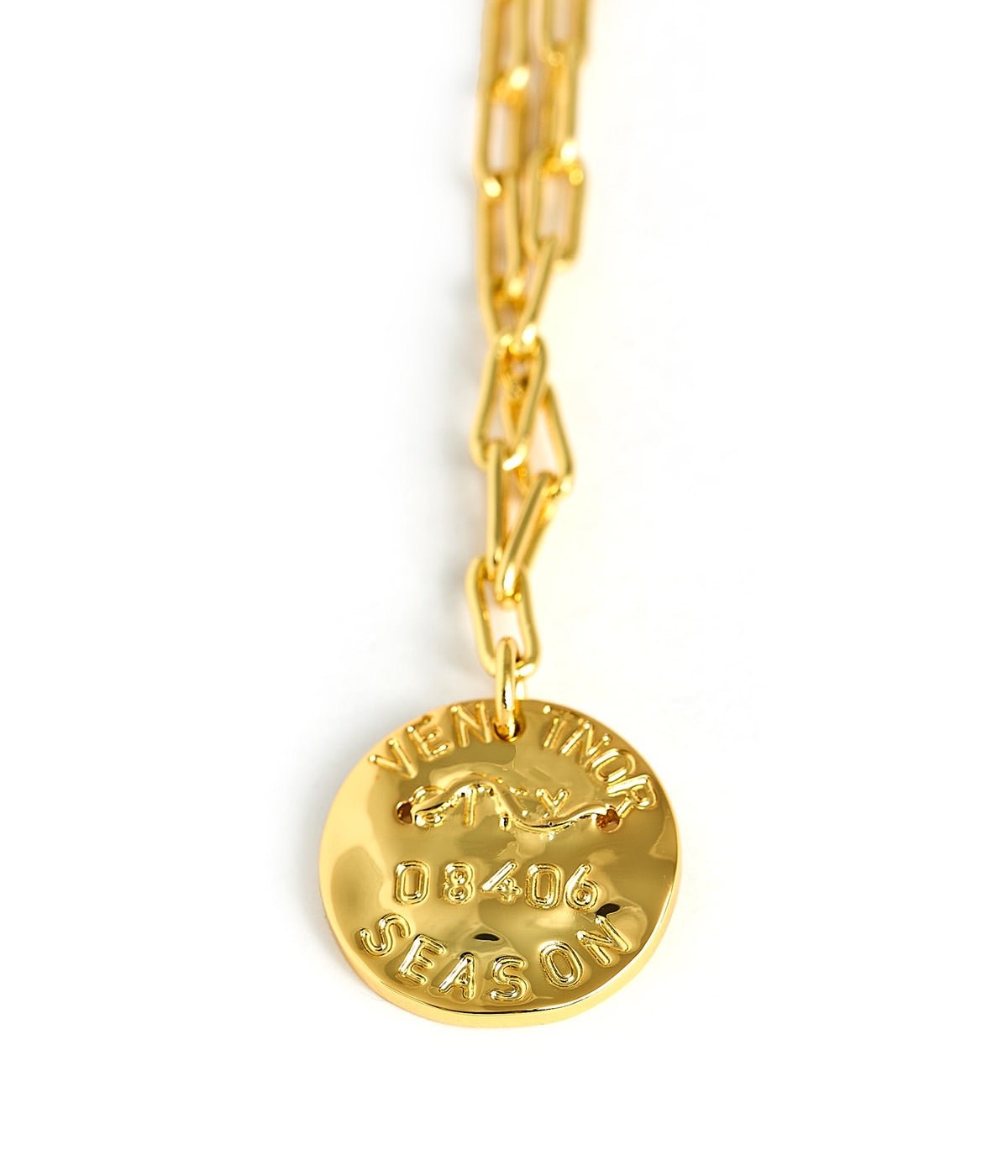 Mini Beach Tag Charm Necklace – 18k Gold Plated