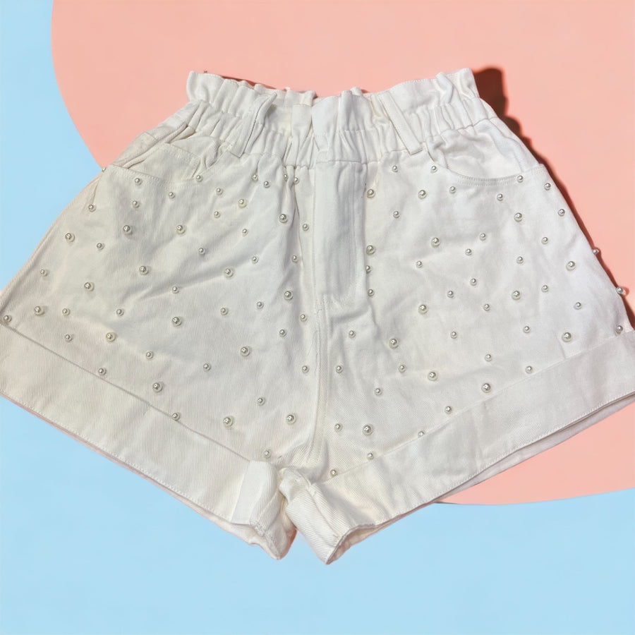 Shorts with pearls